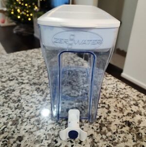 ZeroWater 23-Cup Water Filter Dispenser